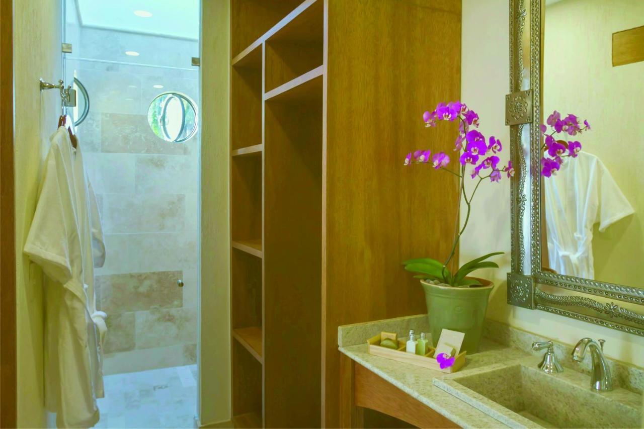 Suite 4 Double Lake View Terrace