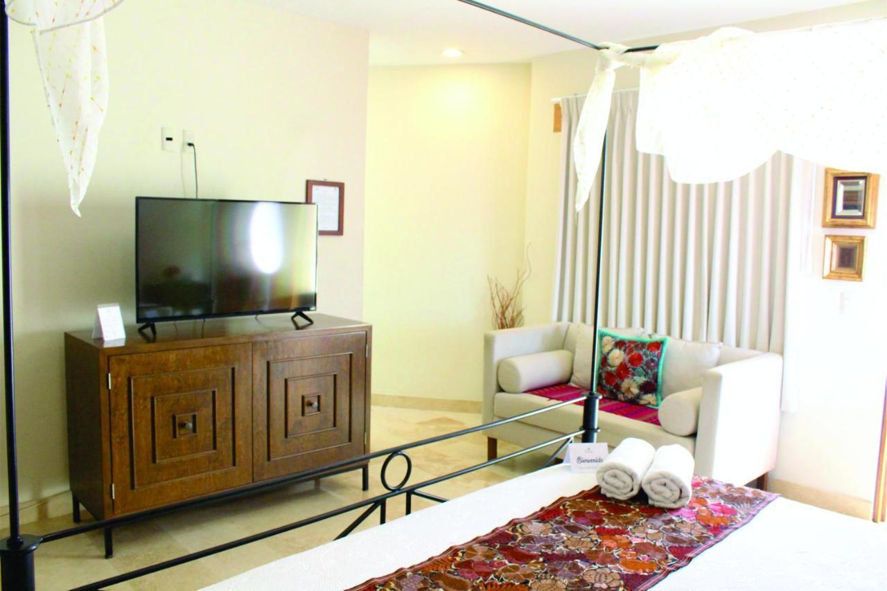 Suite 7 Junior