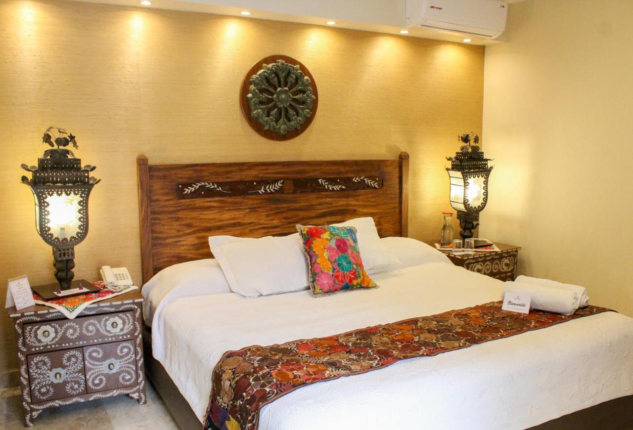 Deluxe King Suite