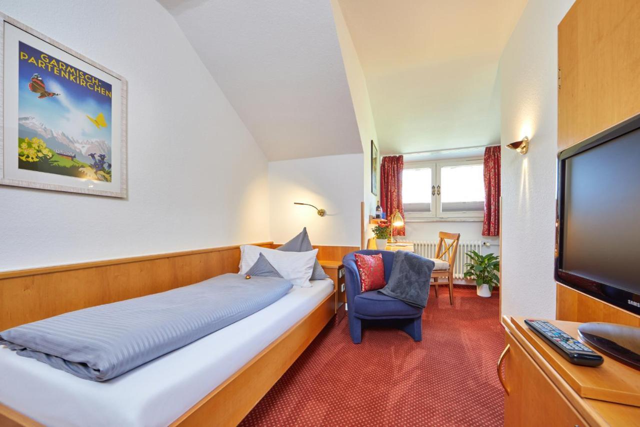 Standard Single Room,643571064:JPEG