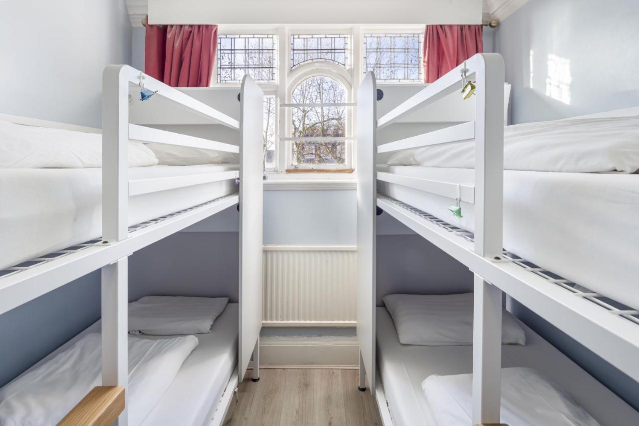 Bed in 6-Bed Mixed Dormitory Basic Ensuite (18–40 years),999114582:JPEG
