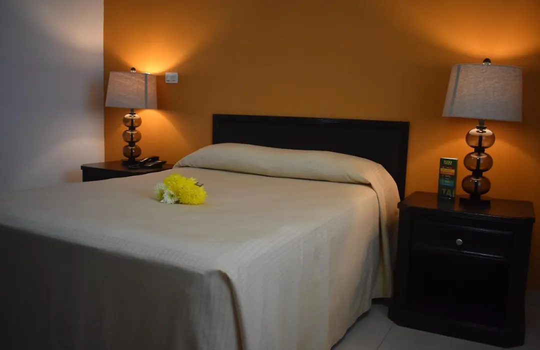 Hotel Miraflores Villahermosa-1