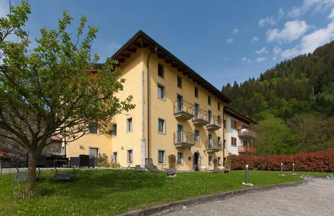 Residence Samont - Borgo Gortani-1