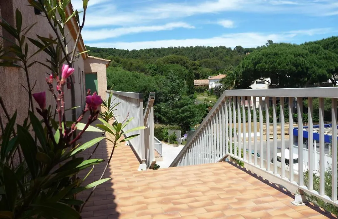 Hôtel les Eucalyptus-1