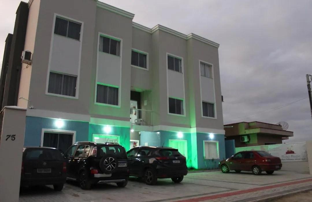 Hotel e Pousada Magic-1