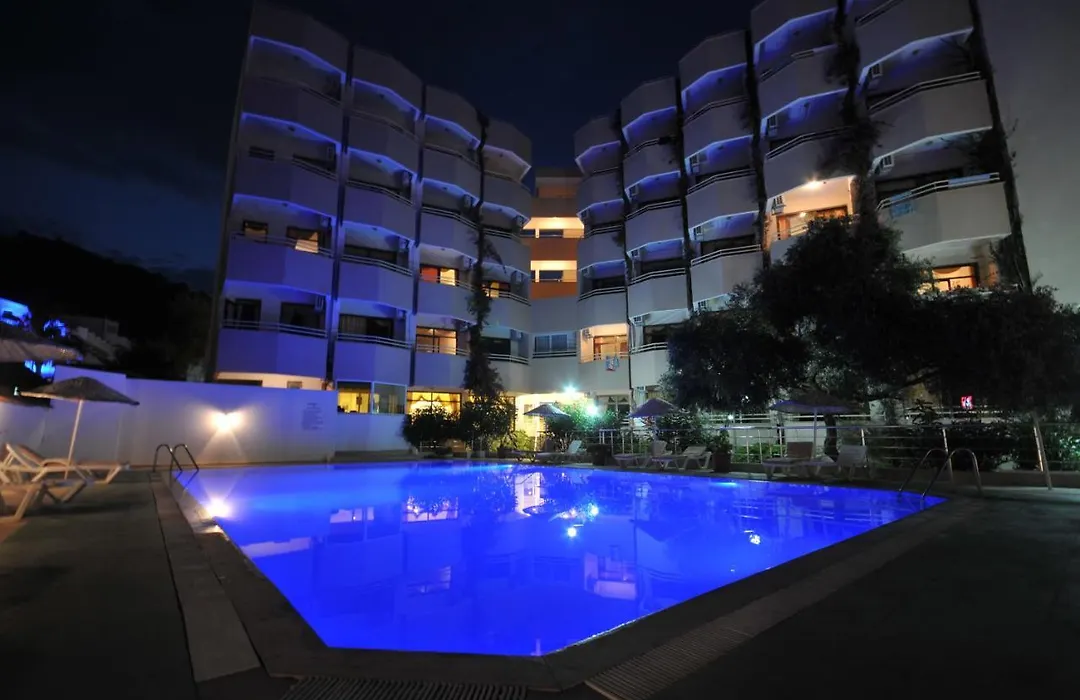 Amos Hotel-1