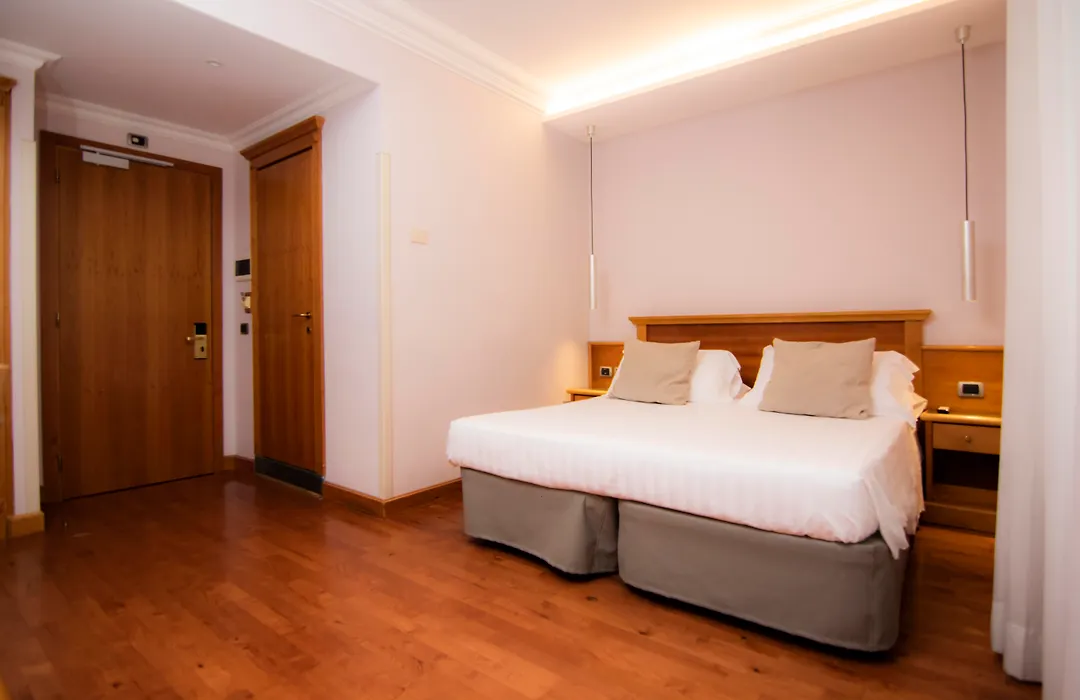 Hotel Giolli Nazionale-1