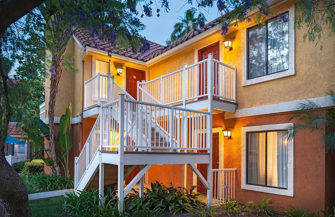 Clementine Hotel & Suites Anaheim-1