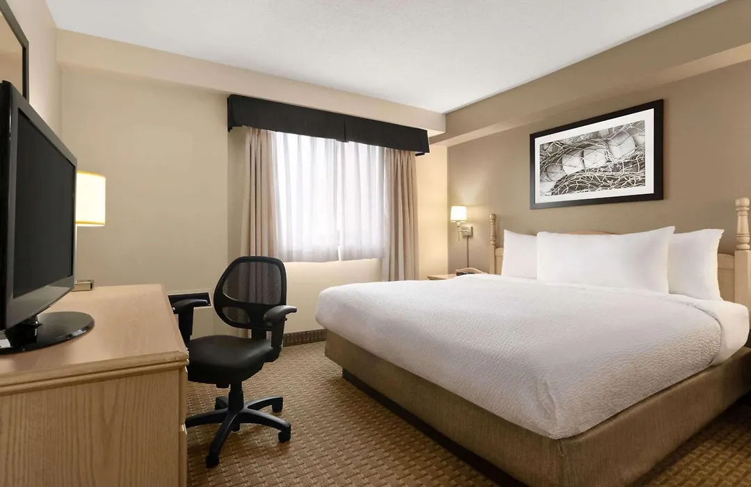 Travelodge Suites By Wyndham Moncton-1