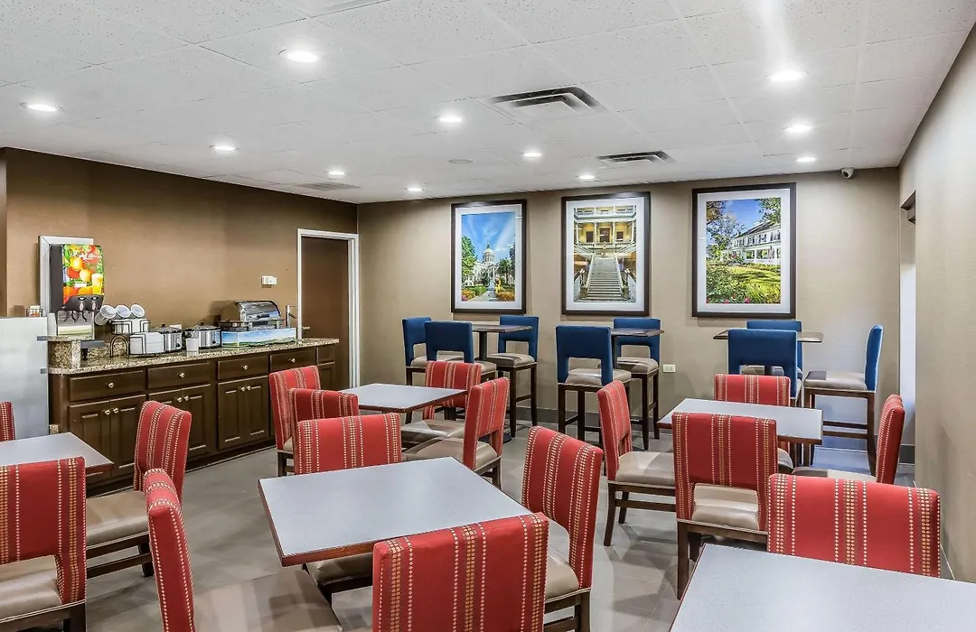 Comfort Inn & Suites Dalton West-1
