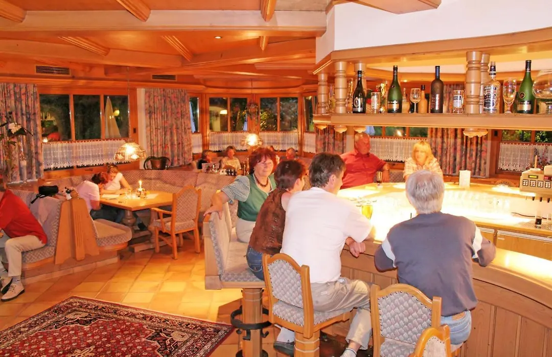 Hotel Kajetansbrücke-1