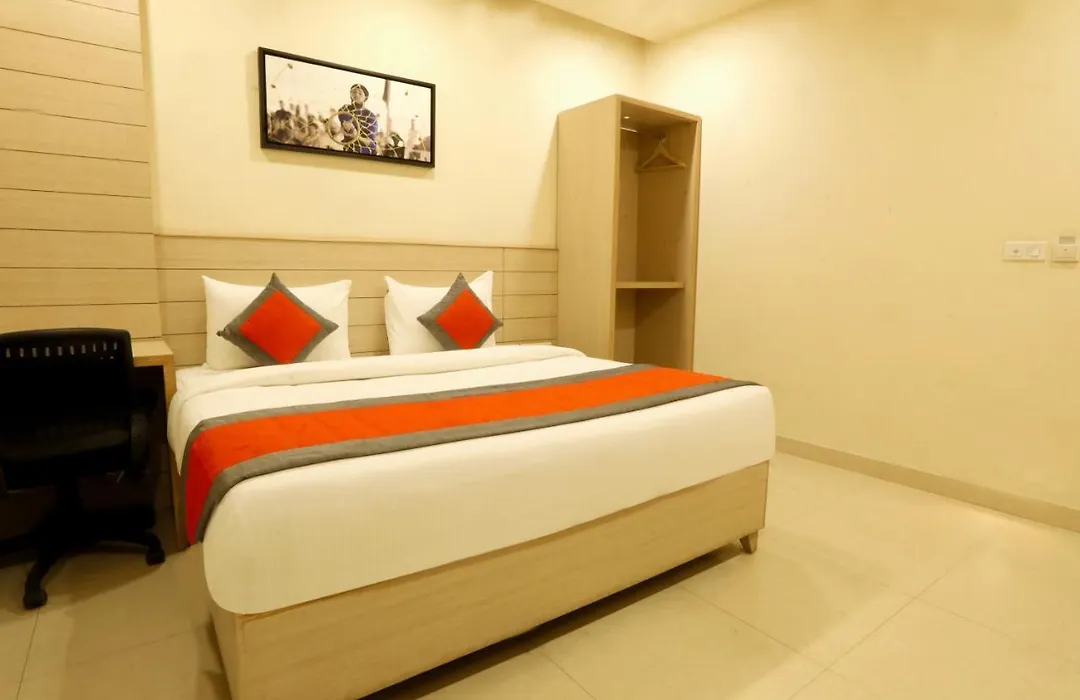 Sagar Hotel Just 5 Min From Golden Temple-1