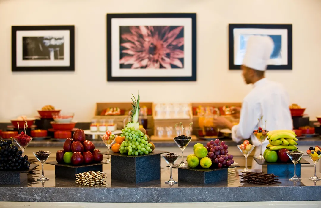 Mövenpick Hotel&Apartments Bur Dubai-1