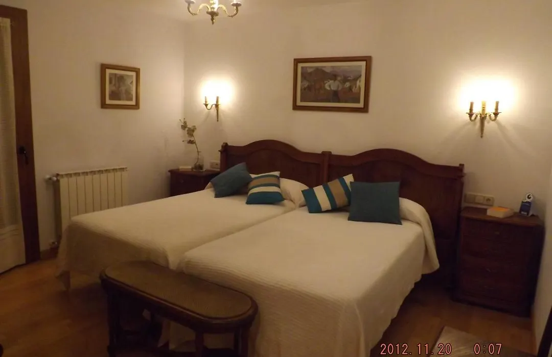 Hotel Azkue-1