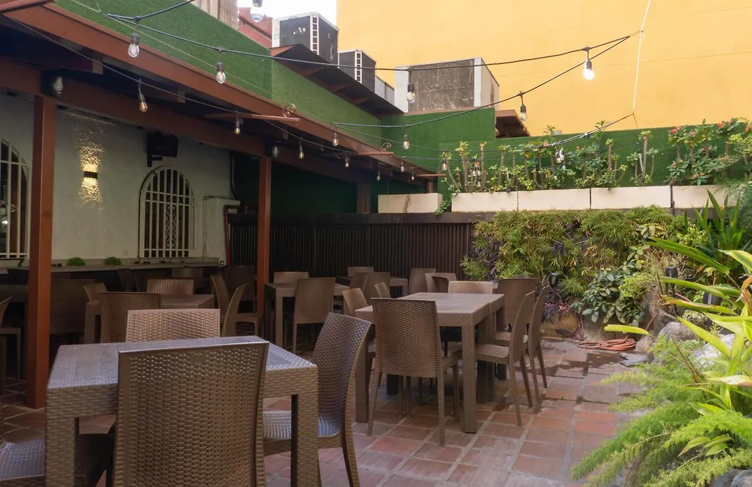 Hotel El Arroyo-1