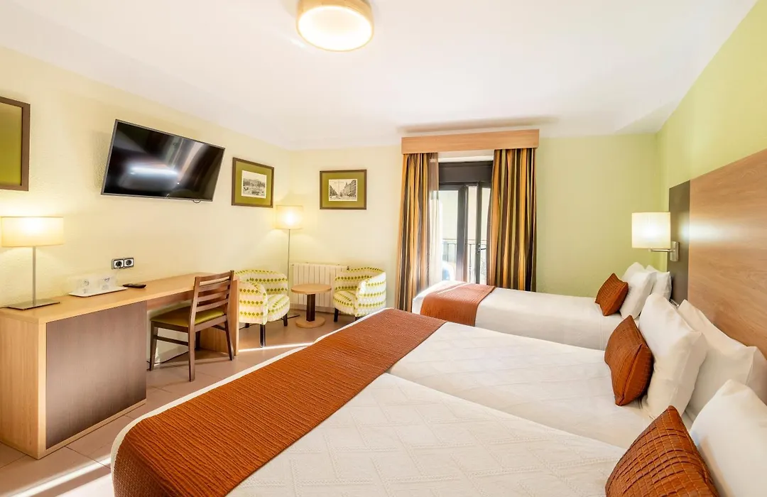 Hostal Ballesta-1