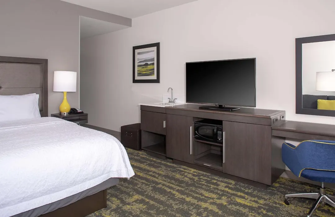 Hampton Inn & Suites Irvine/Orange County Airport-1