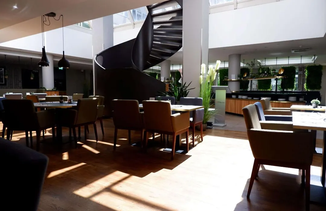 Hilton Garden Inn Frankfurt City Centre-1