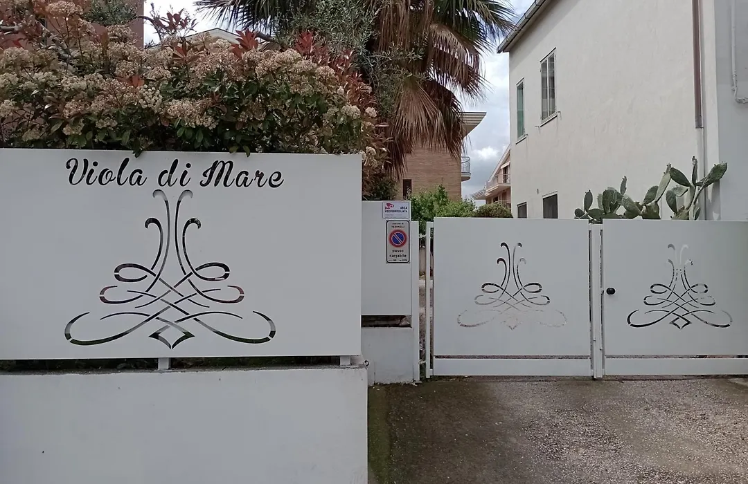 Viola di Mare-1