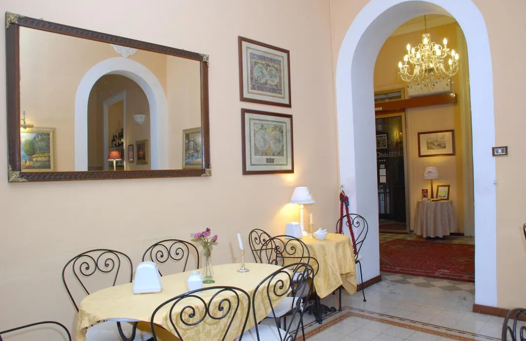 Hotel Del Centro-1