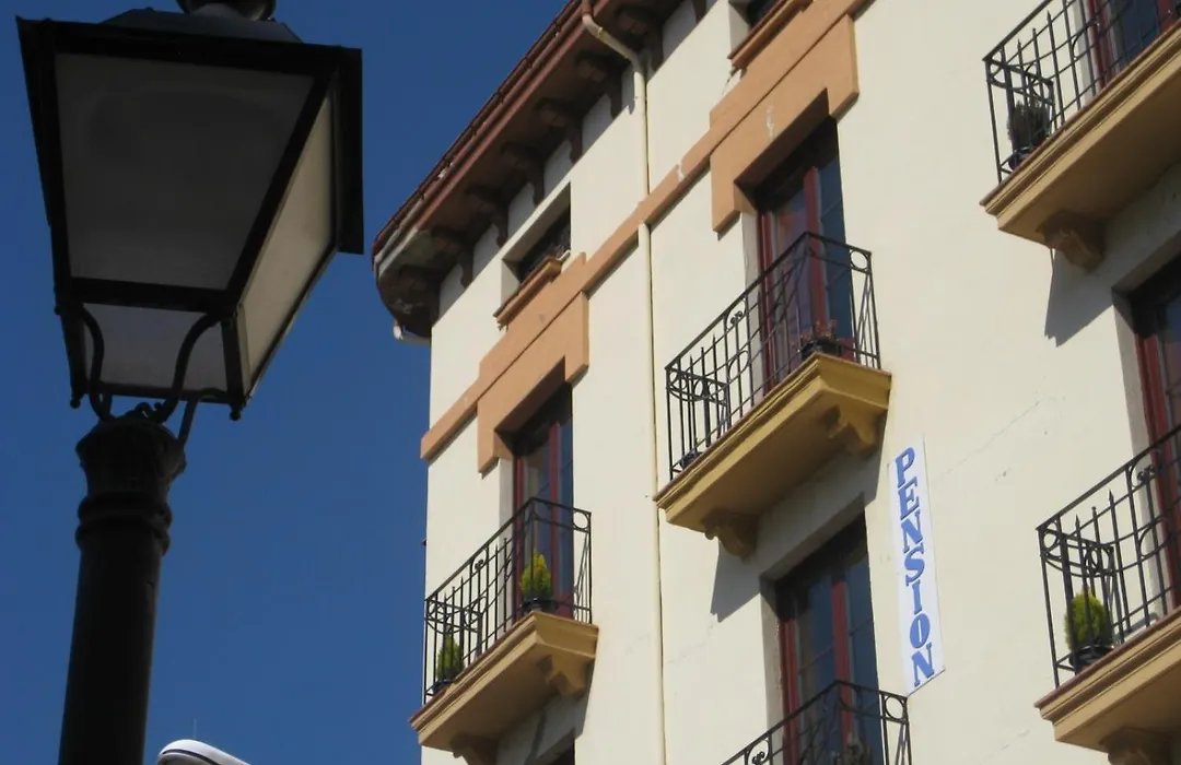 Pensión Sandoval-1