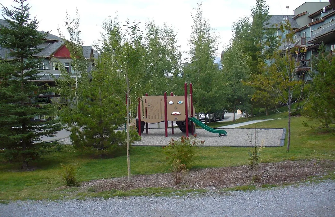 Lodges At Canmore-1