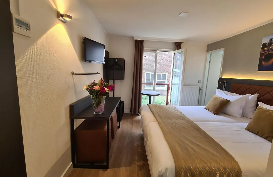 Avenue Hotel-1