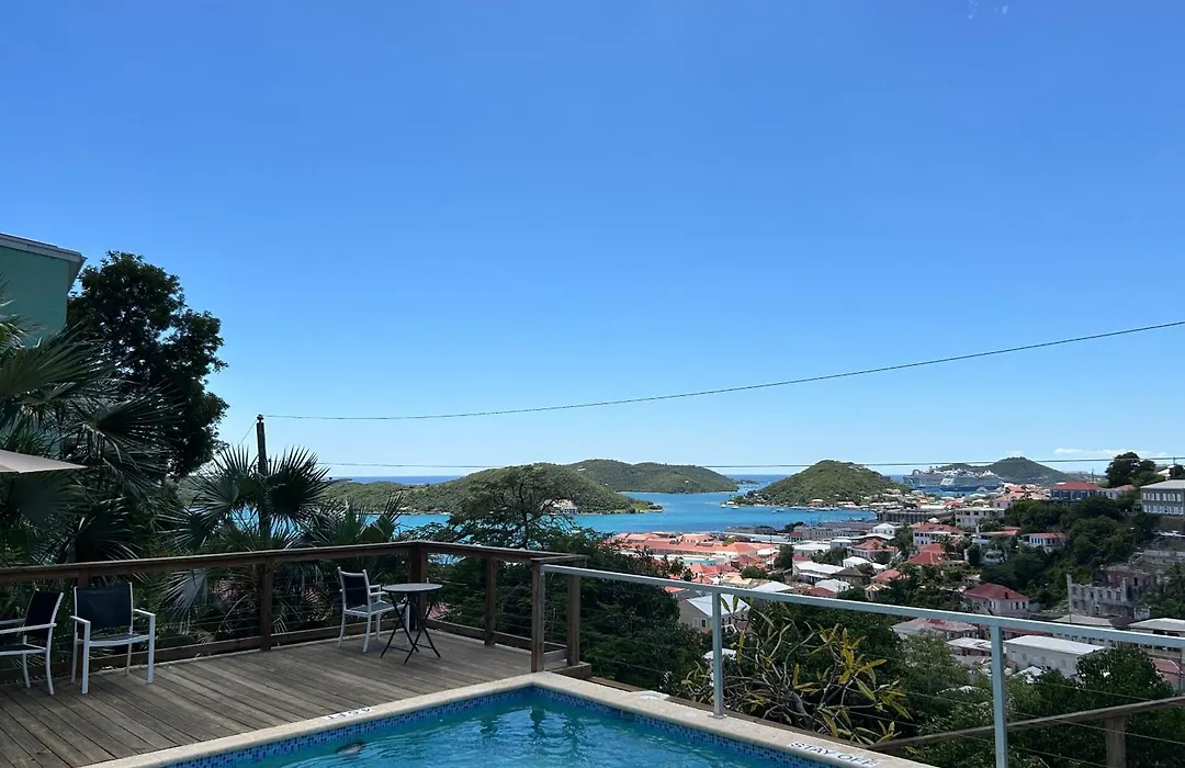 The Green Iguana Hotel-1