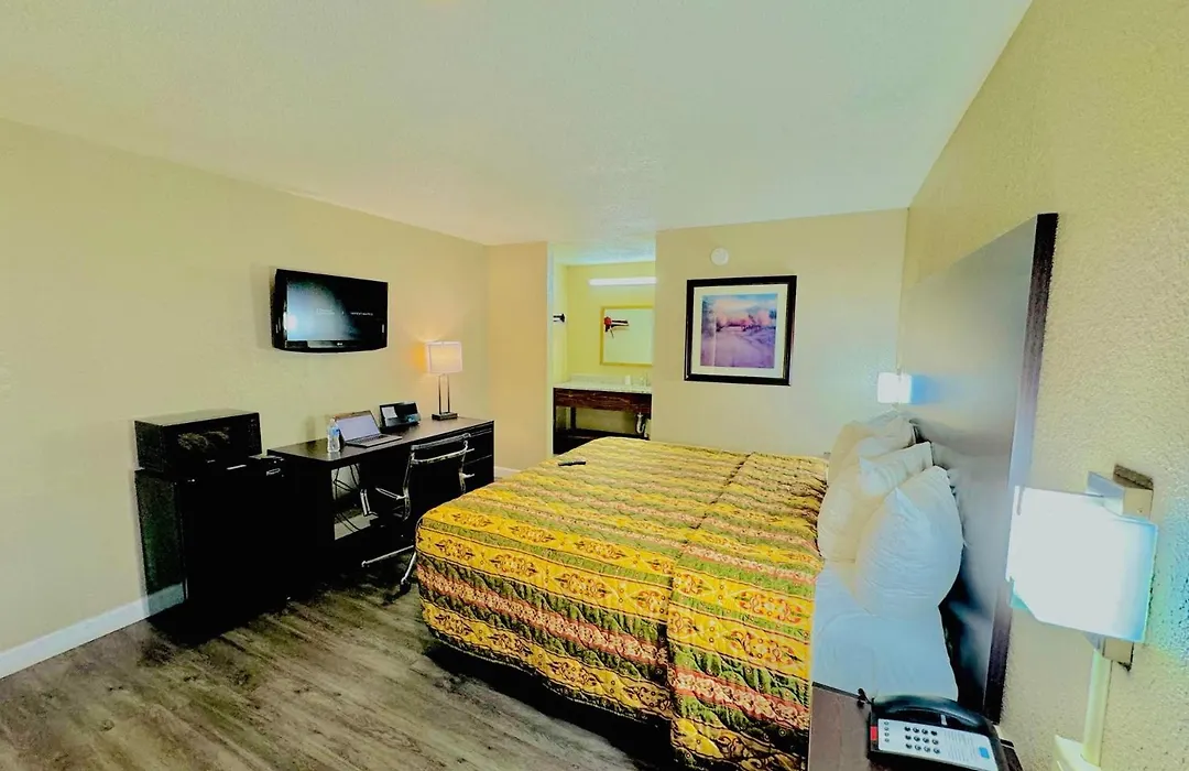 Rodeway Inn Expo Center-1