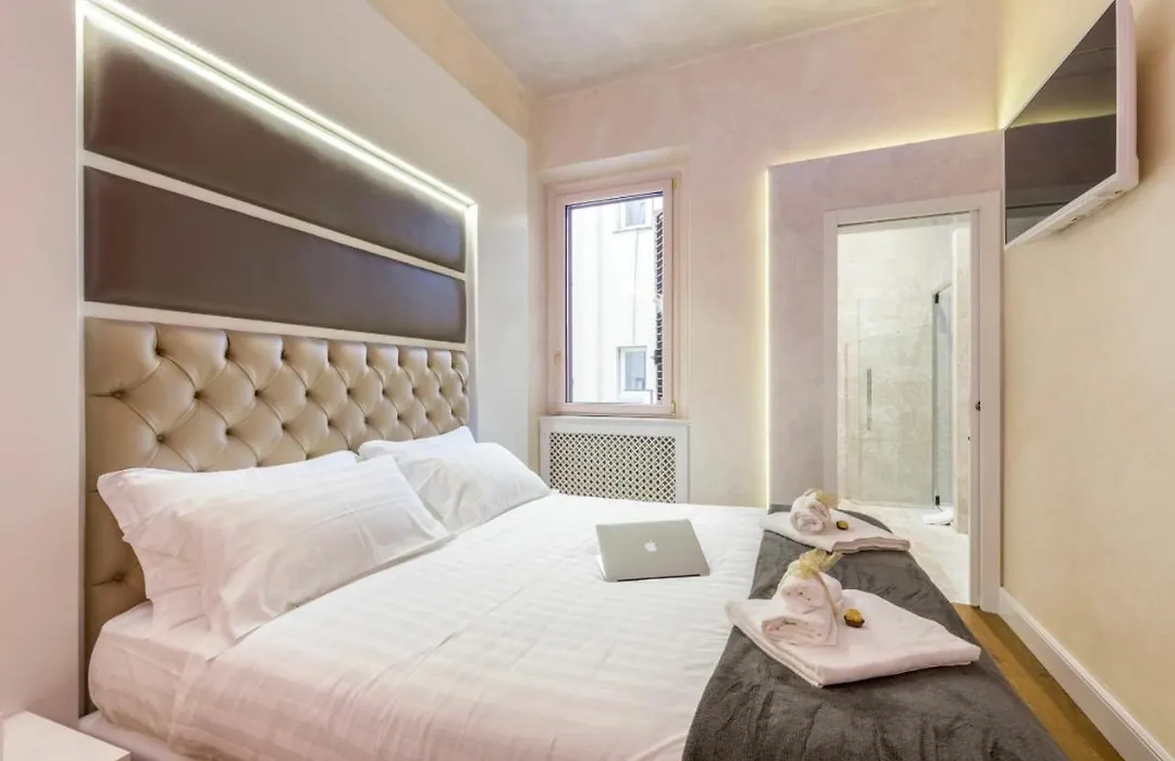 Piazza Venezia Luxury Suite-1