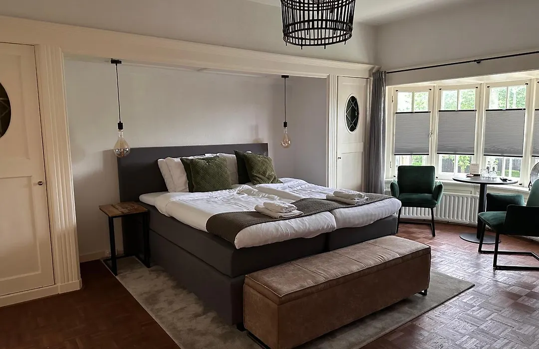 Bed And Breakfast Goes-1