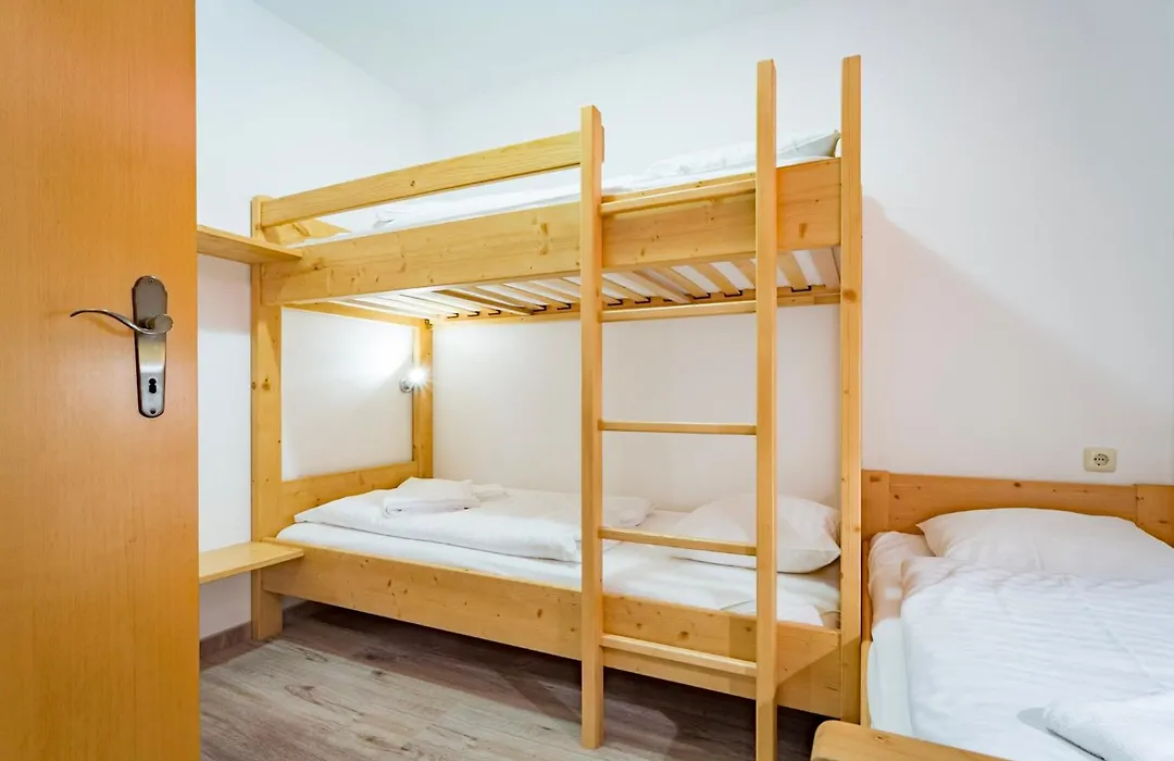 Aparthotel Sterngucker-1