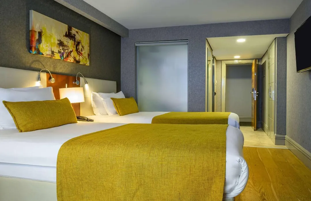 Ramada By Wyndham Istanbul Grand Bazaar-1