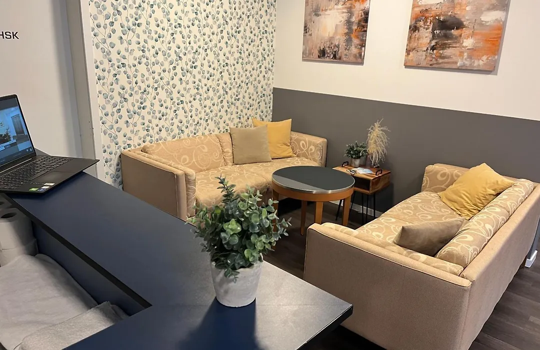 PRIMA Inn HOTEL&HOF NEURUPPIN - digitales&rezeptionsloses Motel-1