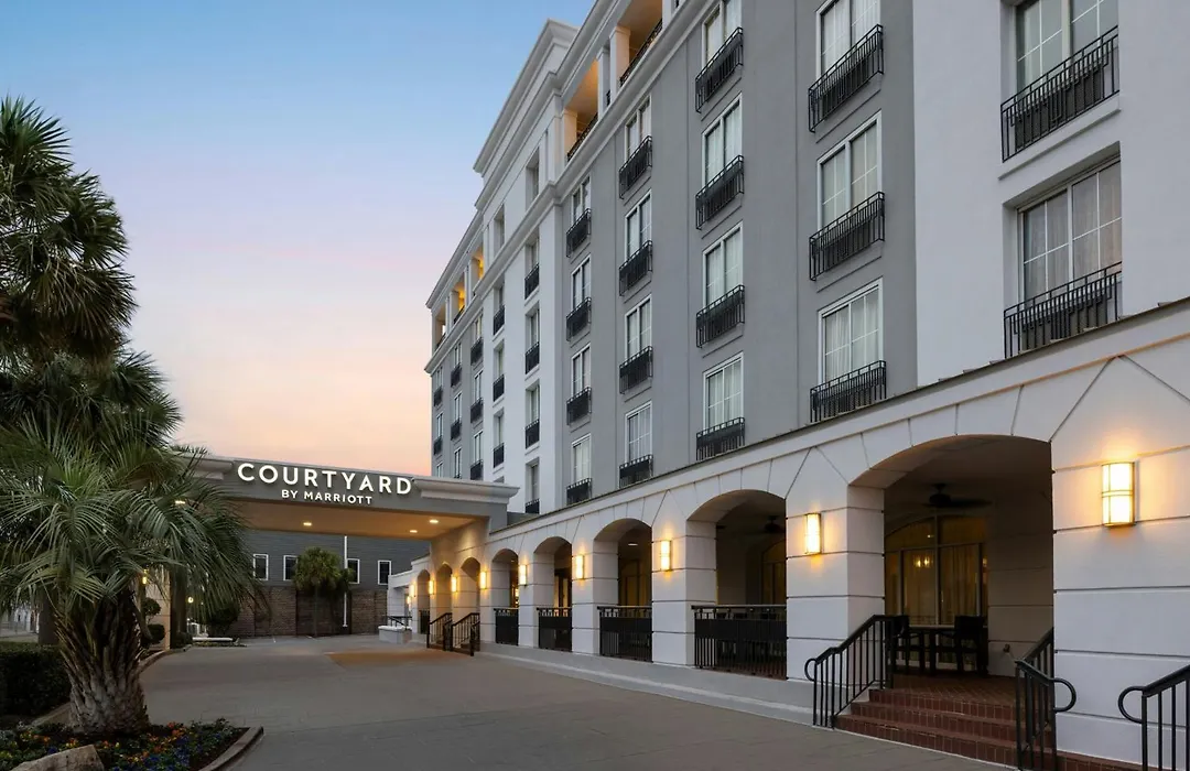 Courtyard By Marriott Charleston Historic District-1