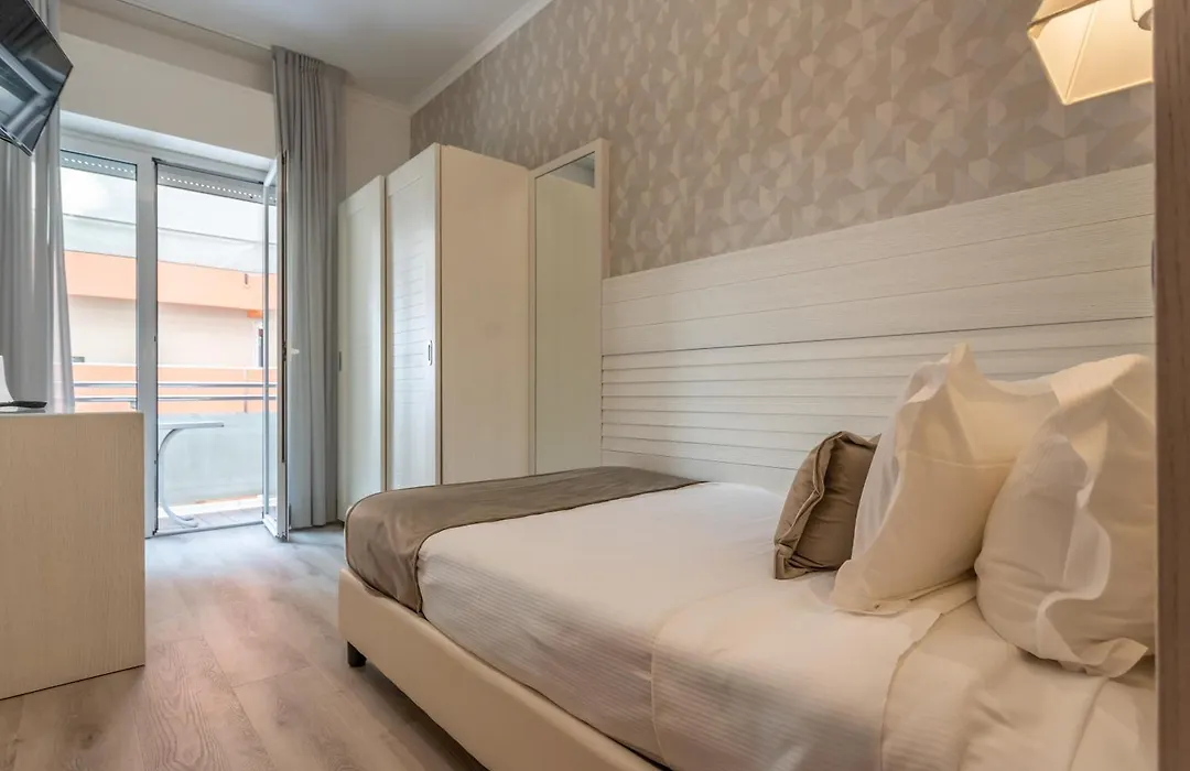 Club Hotel - Fronte Mare Con Depandance Adiacente-1