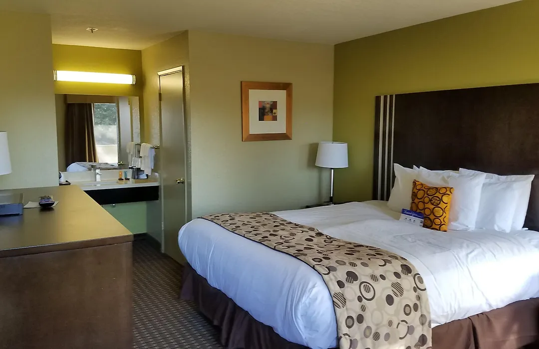 Surestay Hotel By Best Western Vallejo Napa Valley-1