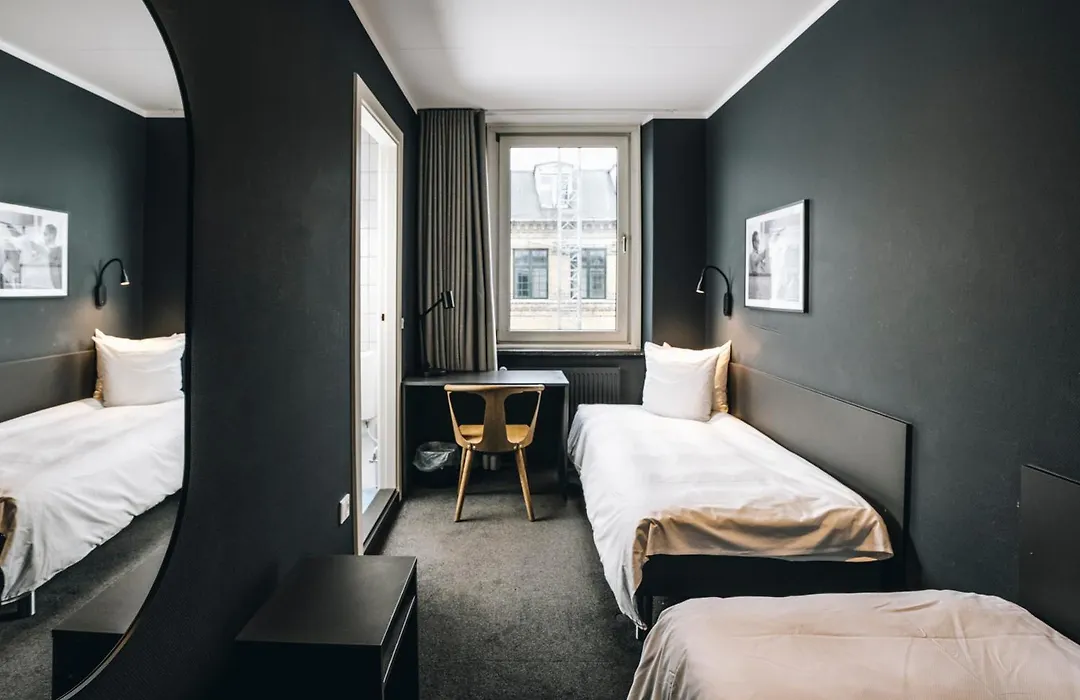 Hotel Maritime-1
