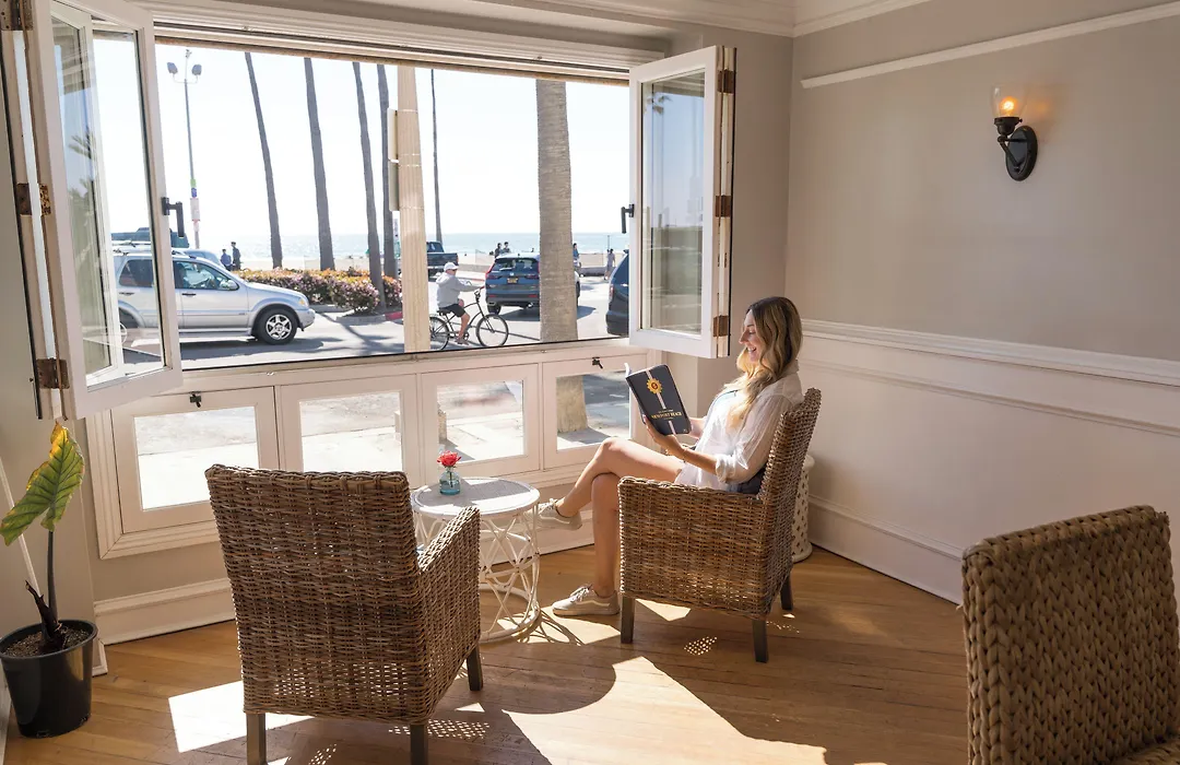 Newport Beach Hotel-1