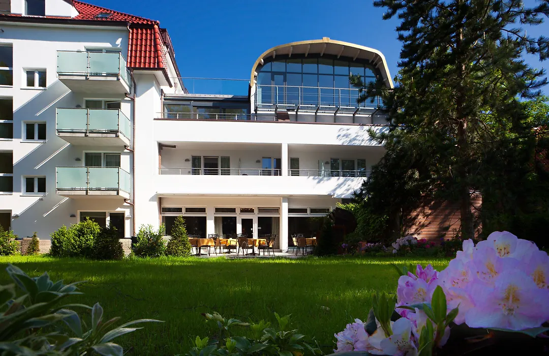 Ringhotel Strandblick-1