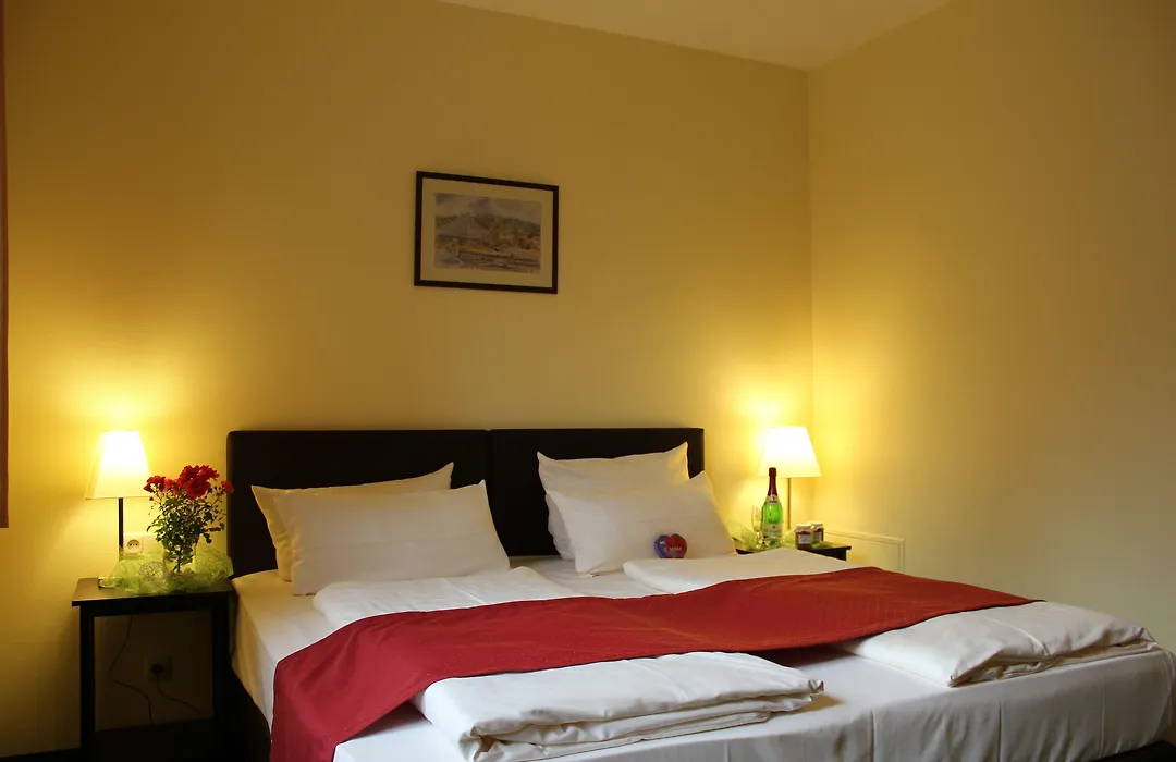 Landhotel Dresden-1