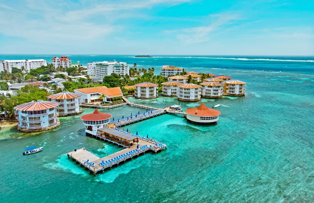 Decameron Aquarium-1