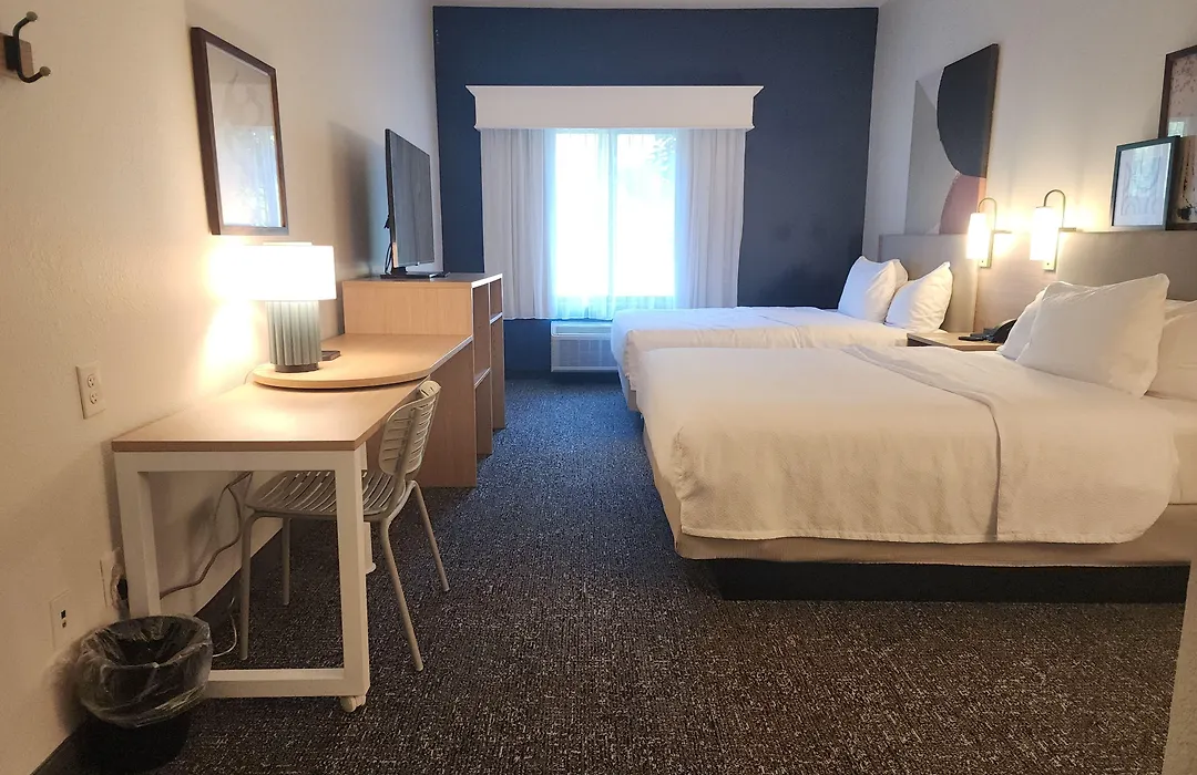Spark By Hilton Tupelo-1