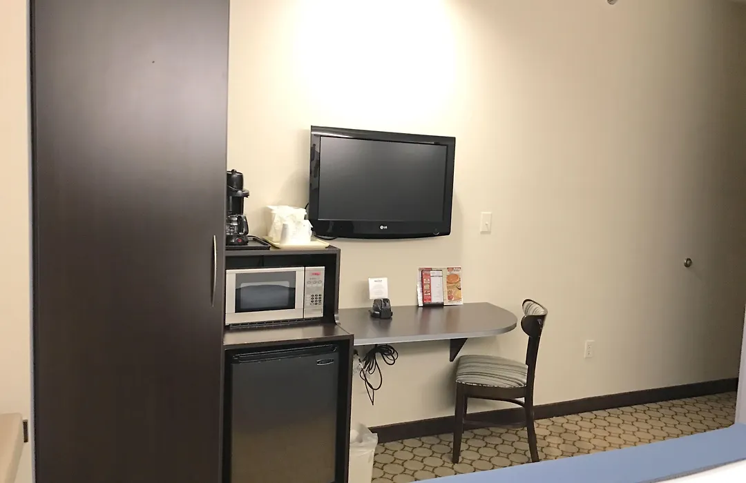 Microtel Inn And Suites Elkhart-1
