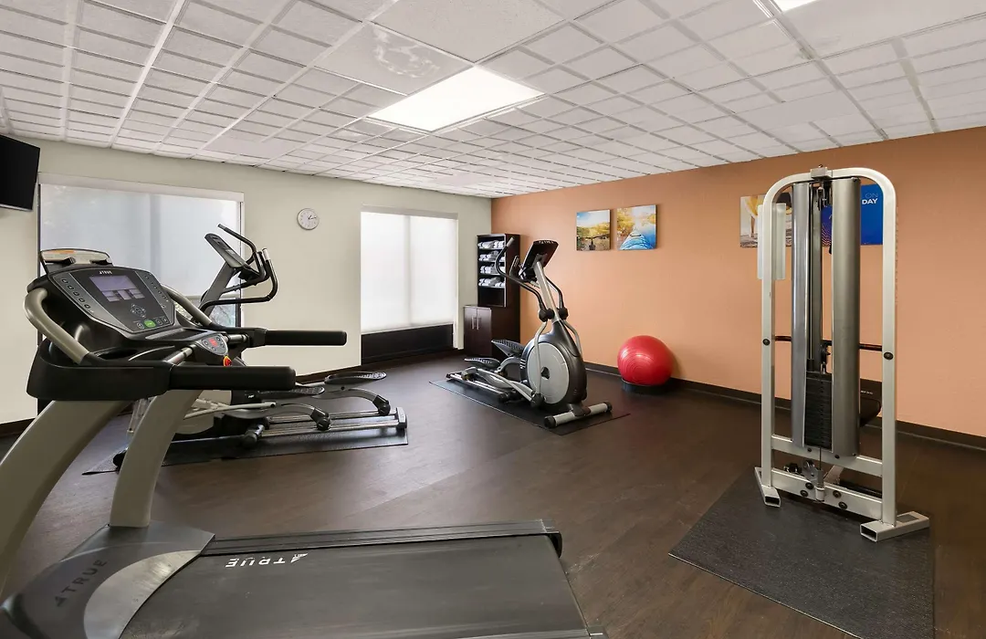 Comfort Suites Commerce-1