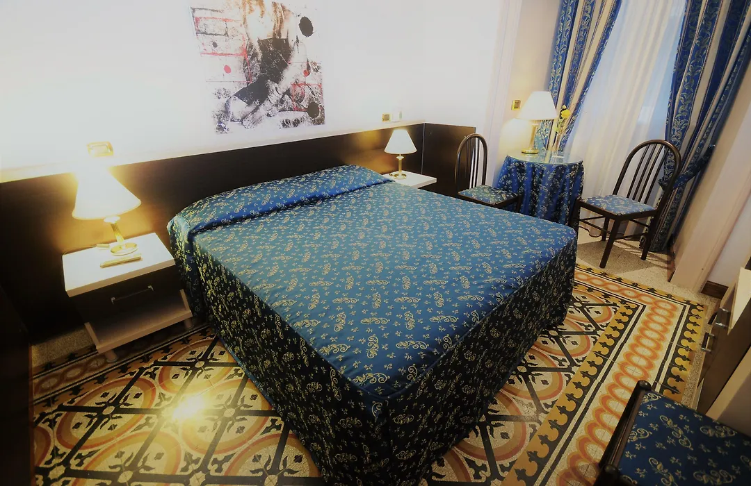 Hotel Sweet Home-1