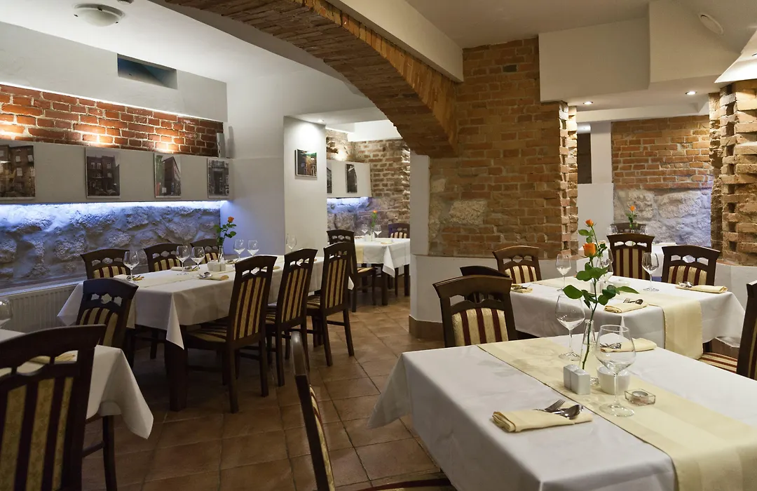 Hotel Maksymilian-1