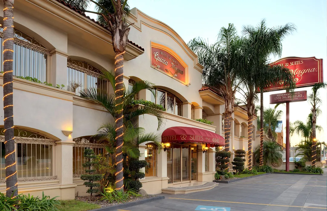 Hotel & Suites Quinta Magna-1