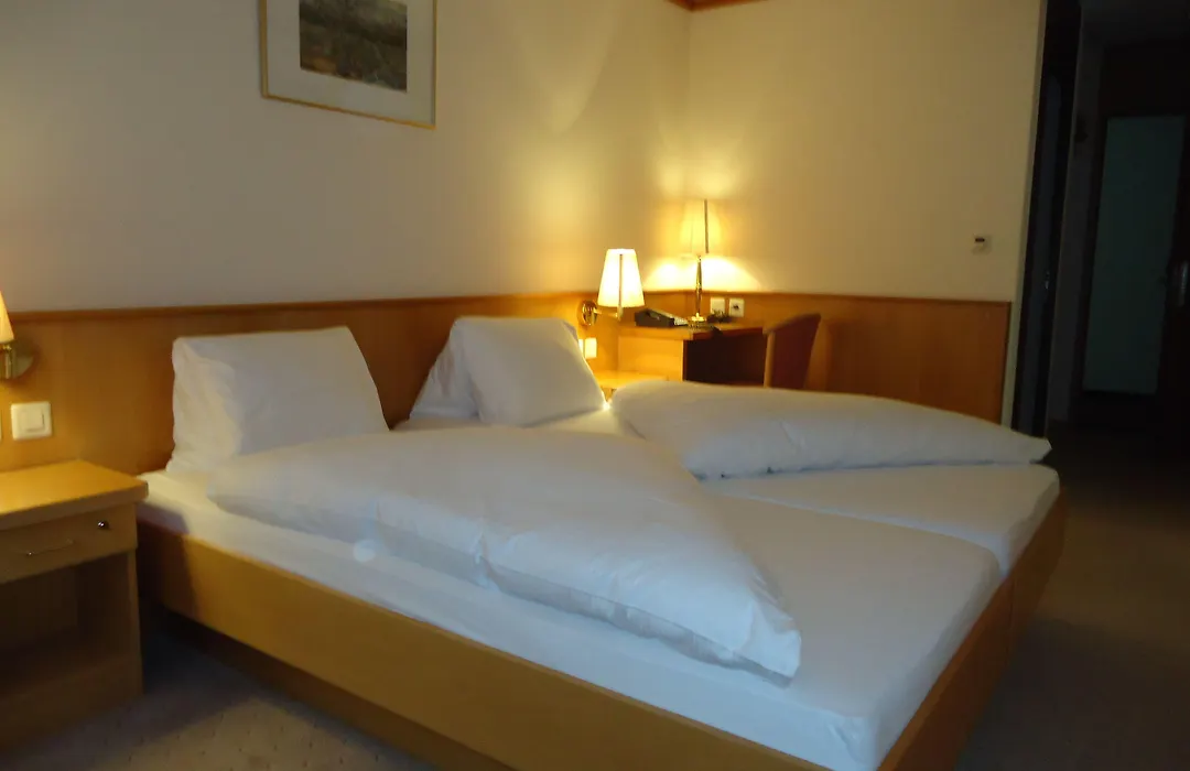 Hotel Quellenhof Leukerbad-1