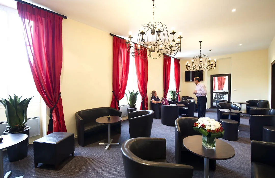 Savoy Hotel-1
